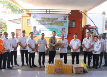 Pemkot Kotamobagu Serahkan Bantuan Kepada Korban Terdampak Banjir di Kabupaten Bolaang Mongondow
